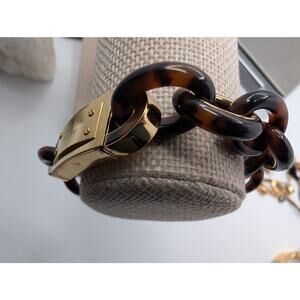 Michael Kors Tortoiseshell Resin Gold Tone Chain Link Fashion Bracelet